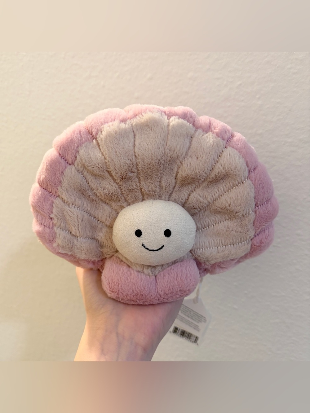 Jellycat Clemmie Clam - BNWT